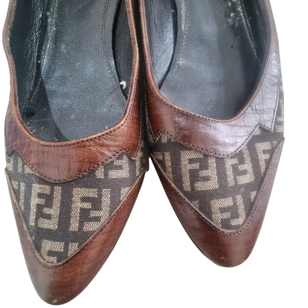 Fendi, Ballerine a Punta Vintage in Canvas Monogram Zucca e Pelle Marrone, Taglia 36