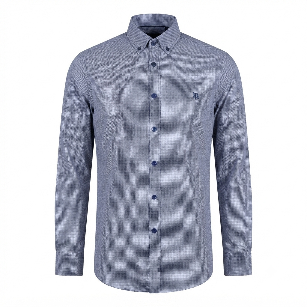 Vista frontale completa della camicia azzurra a micro pattern Harmont e Blaine.