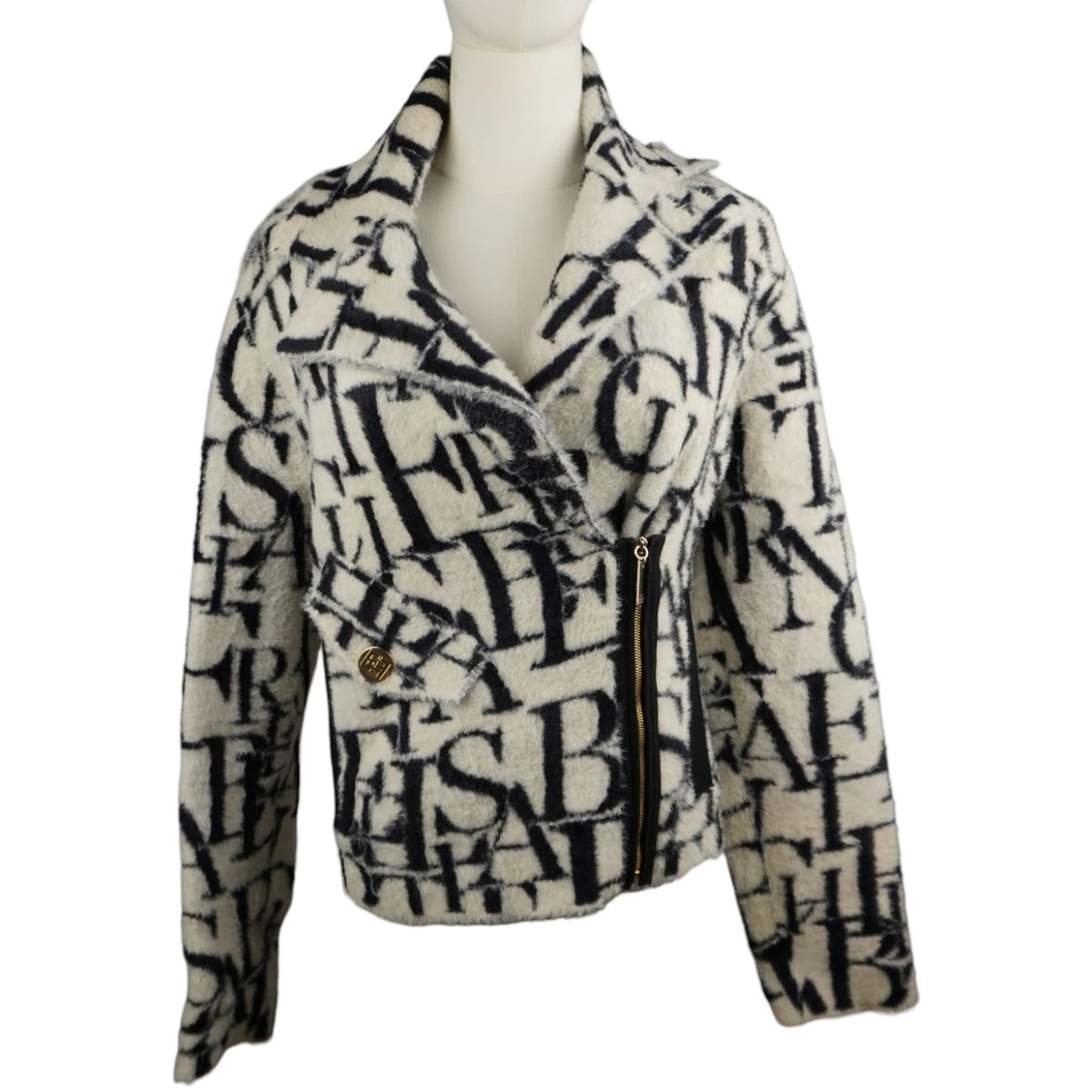  Vista frontale del cappotto tricot bianco e nero Elisabetta Franchi.