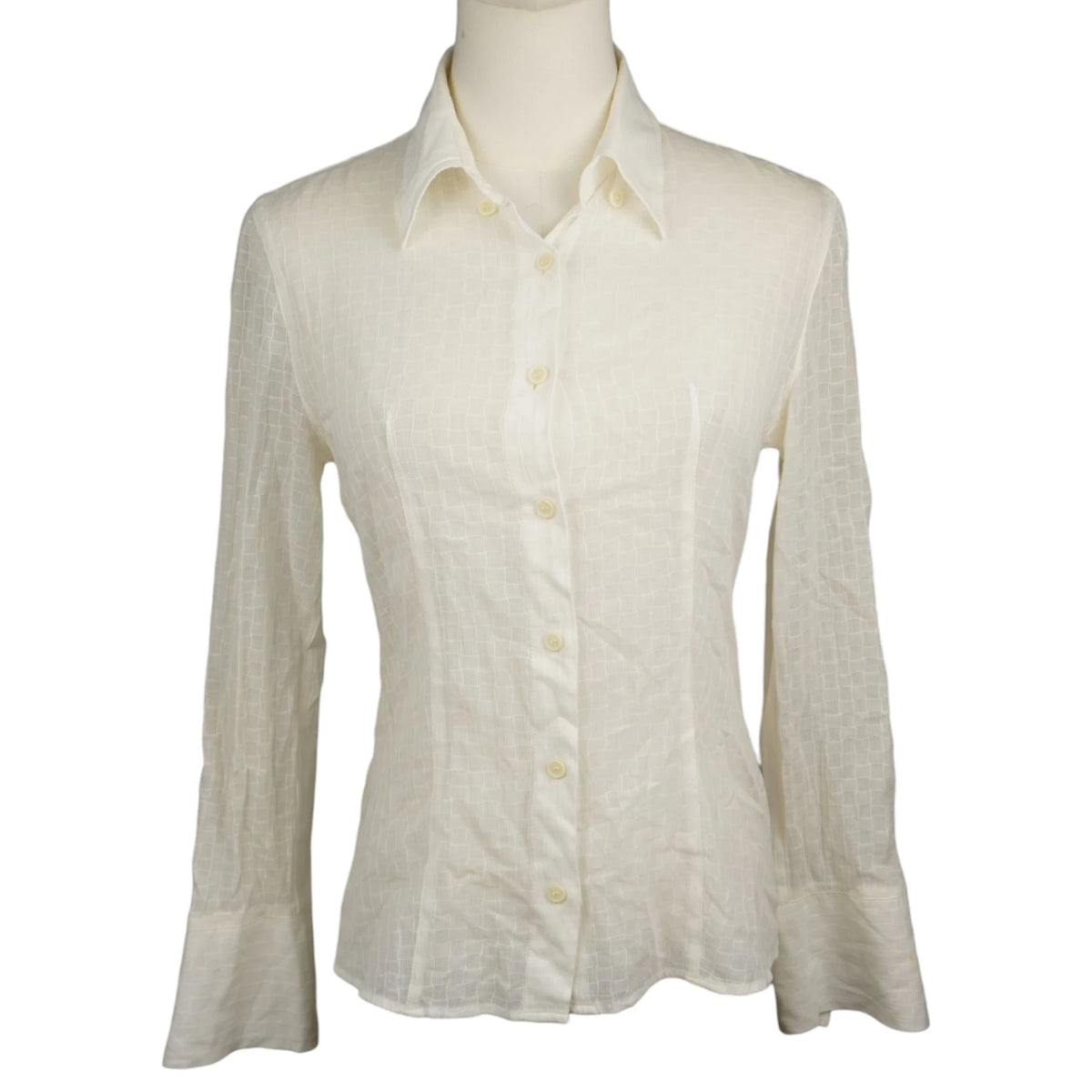  Vista frontale della camicia bianca sfiancata Armani Jeans su manichino.
