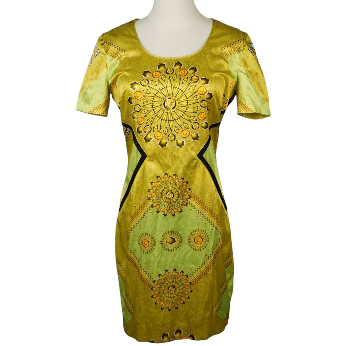 abito-tubino-stampa-barocca-giallo-versace-jeans
