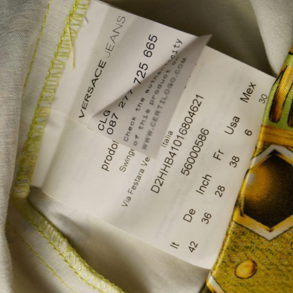 abito-tubino-stampa-barocca-giallo-versace-jeans