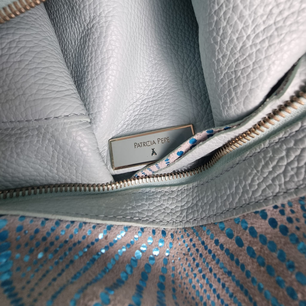 borsa-hobo-pelle-suede-azzurro-patrizia-pepe
