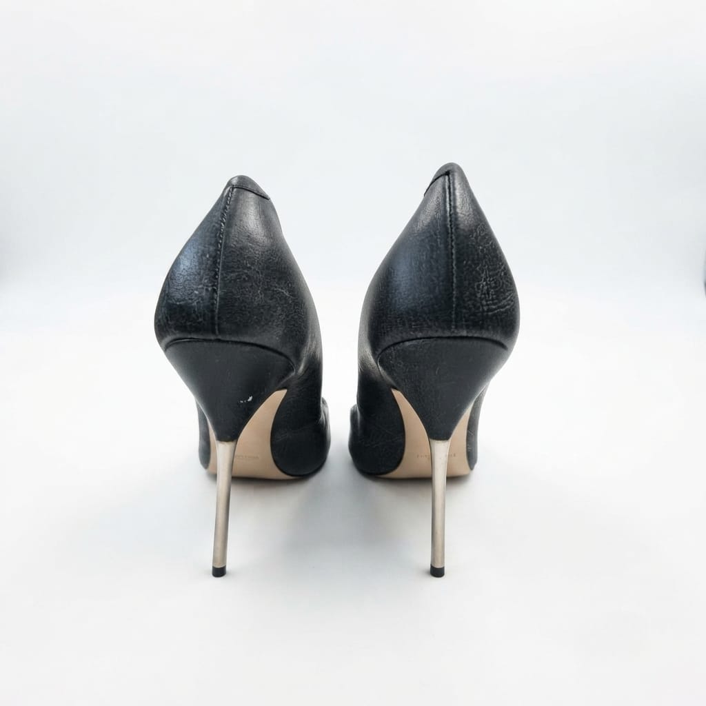 decollete-giuseppe-zanotti-pelle-anticata-grigio-scuro-tacco-spillo-metallo

