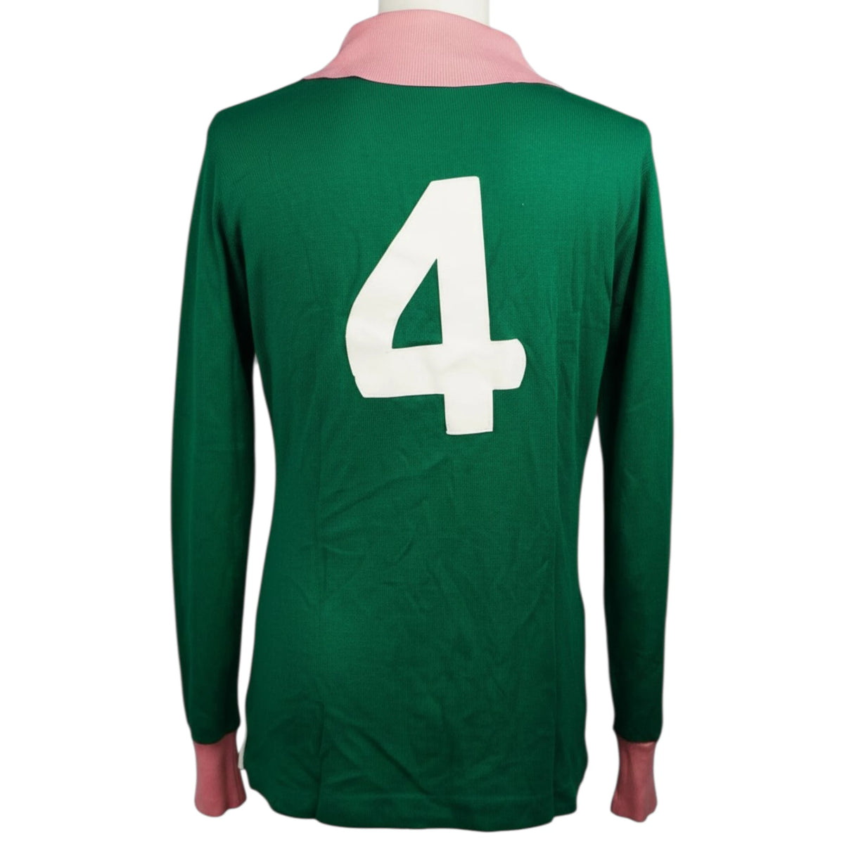 Retro della maglia vintage Ennerre verde con grande numero 4 bianco applicato sulla schiena