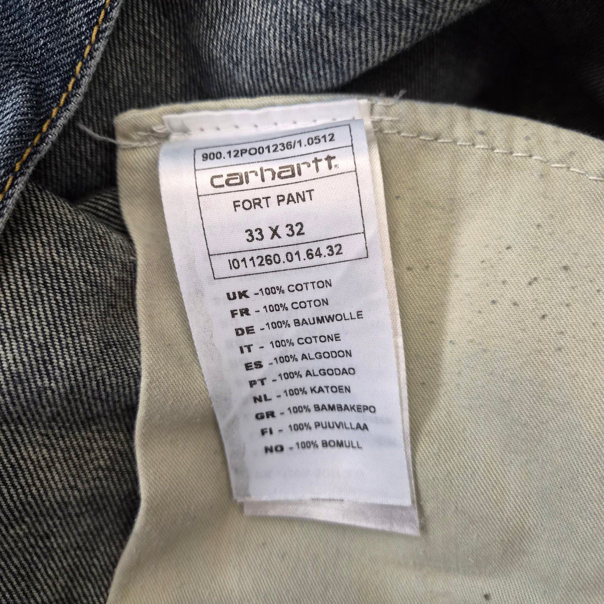 pantalone Carhartt Fort Pant - Schiariture e baffature sul denim - Vista intera in piano