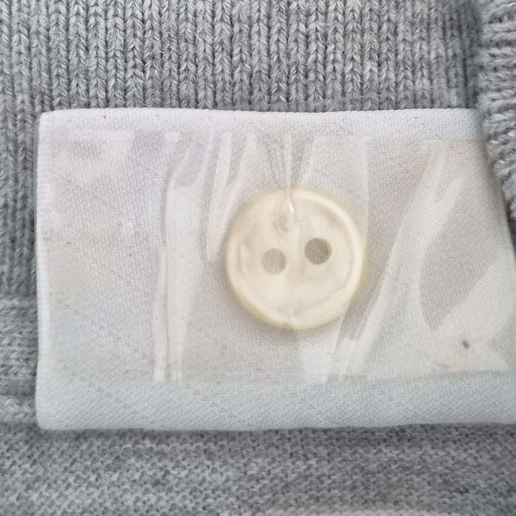 polo-uomo-lacoste-slim-fit-grigia-righe-bianche-blu-manica-corta