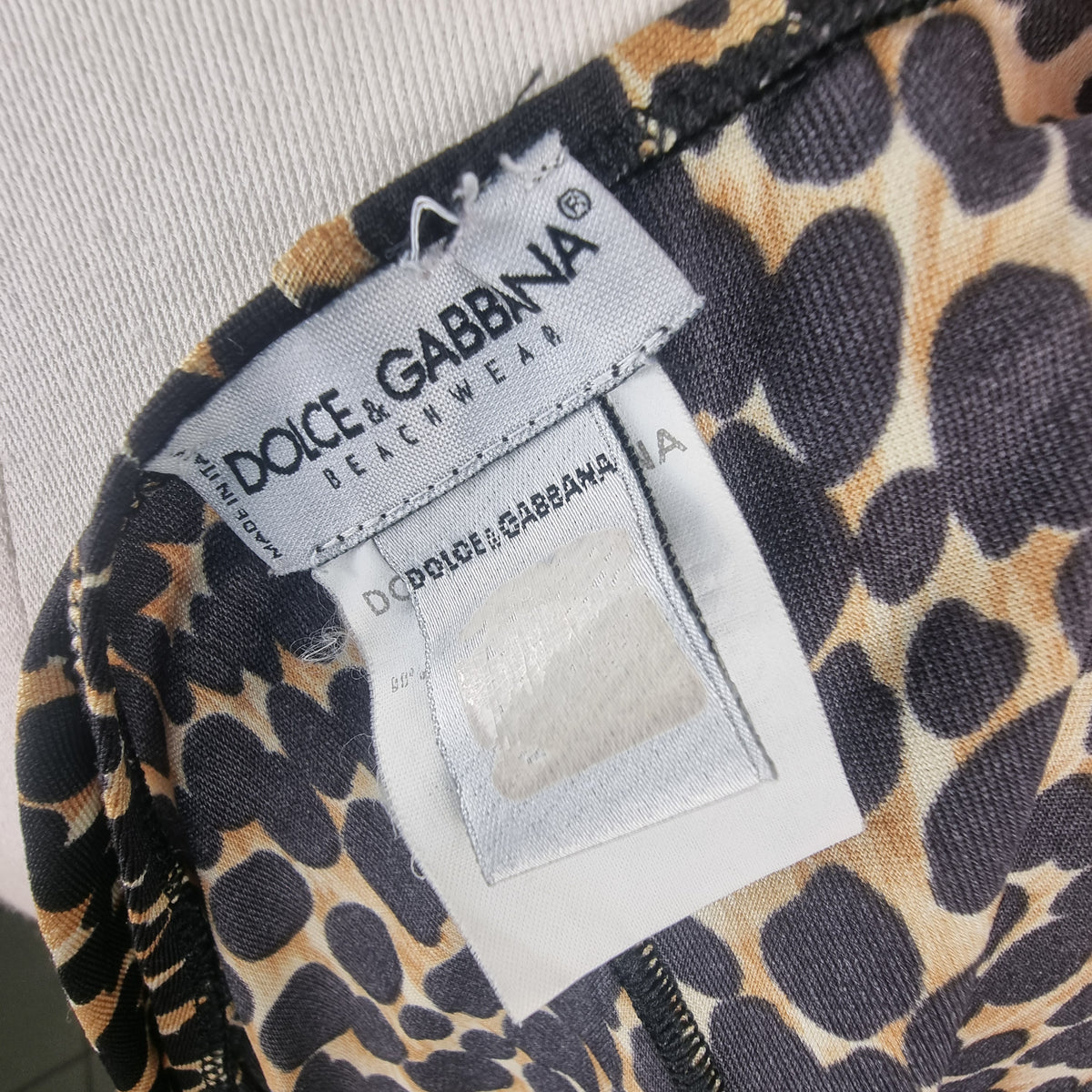 top-halter-dolce-gabbana-beachwear-leopardato-vintage-animalier-scollo-americana